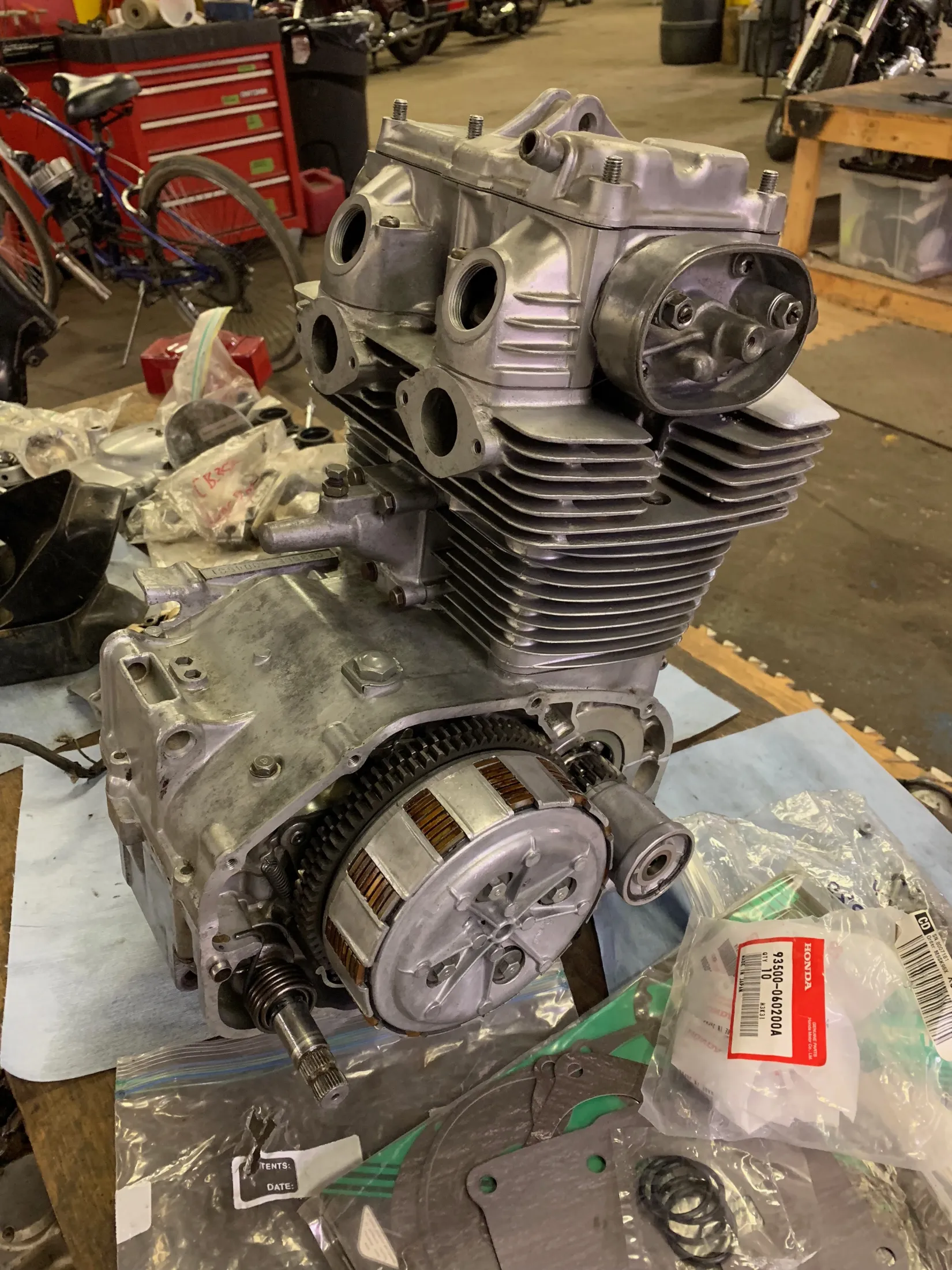 Fully assembled engine with the clutch installed